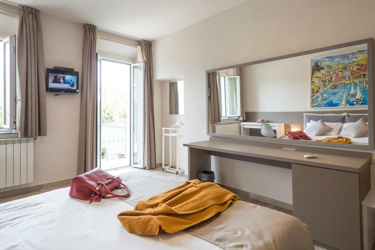 Hotel Baia Di Pare Valmadrera Εξωτερικό φωτογραφία